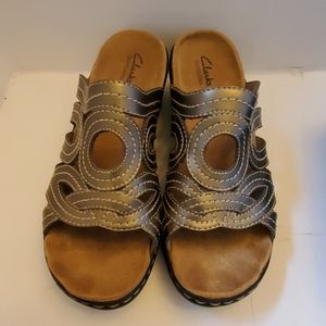 Clarks Bendables mules